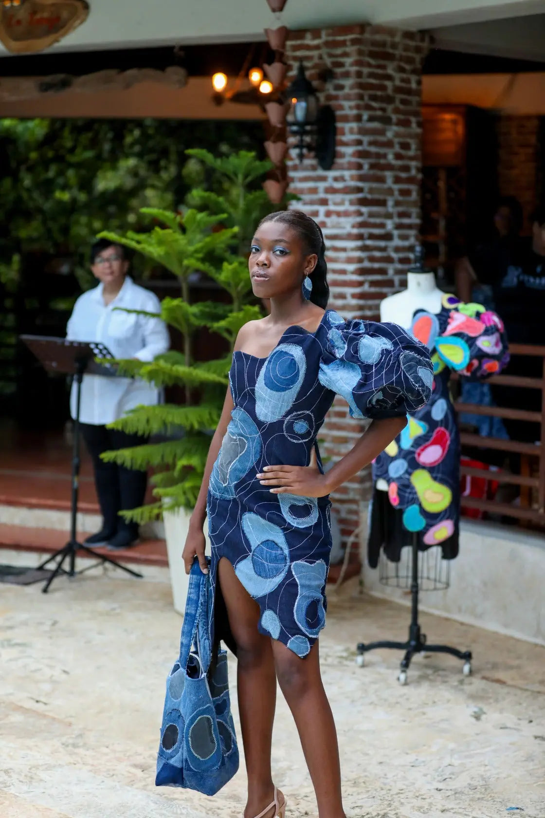 Vestido Asimetrico Under Water - Modeco RD